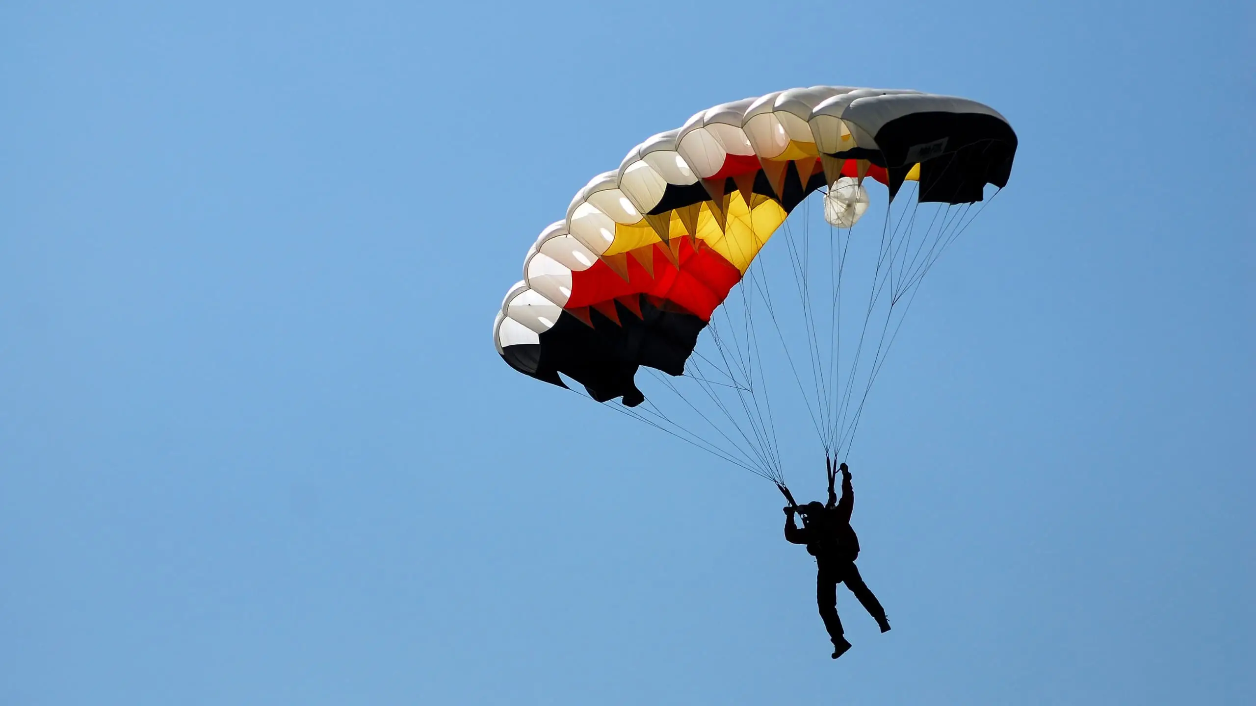 Paracaidismo: Aventura Extrema en Baja California desde los Cielos de Ensenada